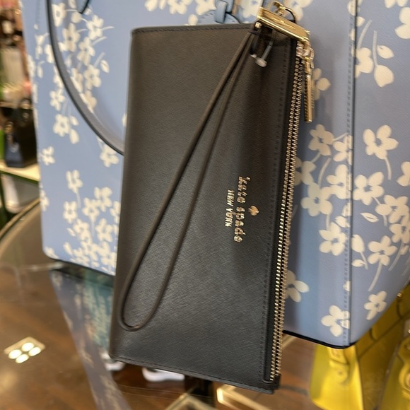 Kate Spade Madison Double Zip Wristlet Wallet Phone Case 
Black 
NWT - Picture 12 of 16